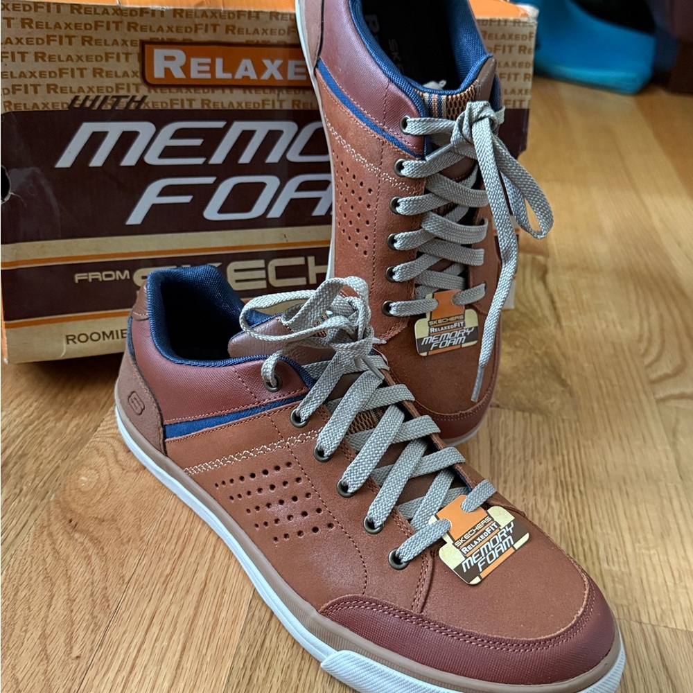 Skechers Men's Diamondback Rendol Low Top Trainers - Brown